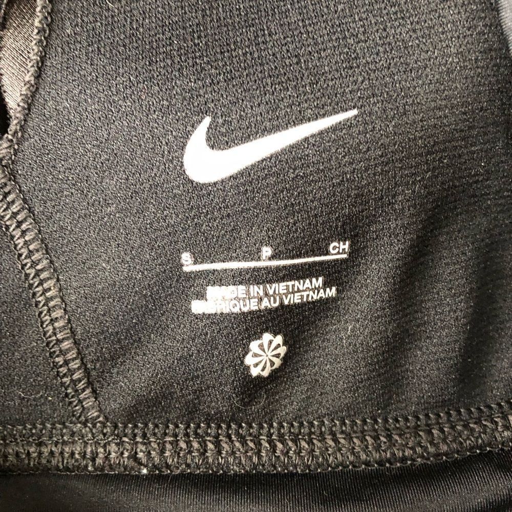 Nike Sports Bra - Picture 3 of 3